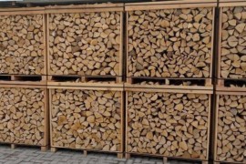Zweeds berkenhout op pallet
